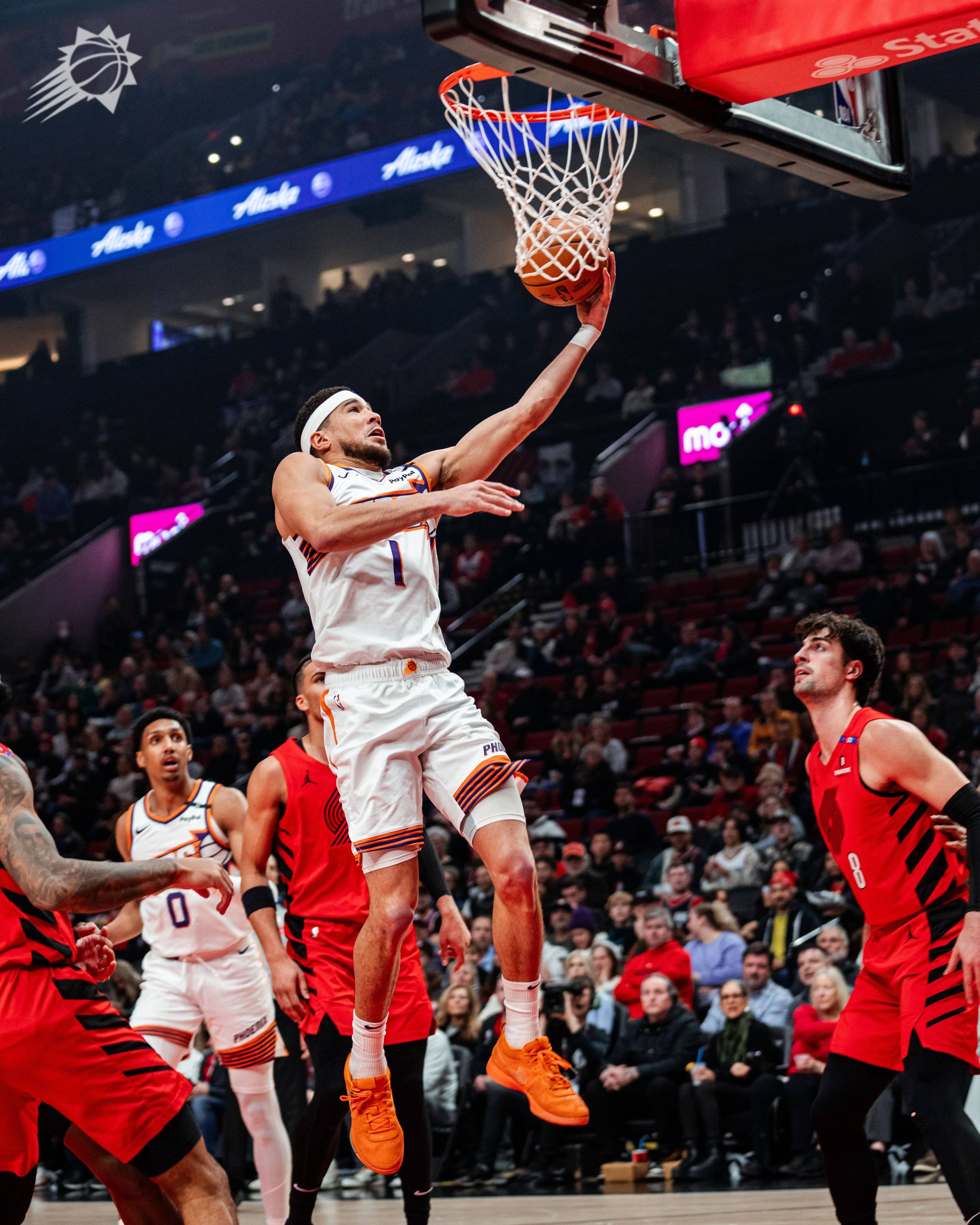 亚云体育app-包含曼联不断突破！，杜兰特连续五场比赛得分超过出色防守全场沸腾不已的词条