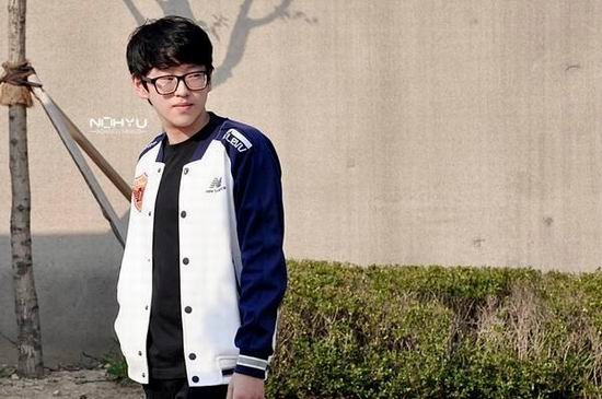 亚云-SKT引发争议!,Scout官方宣布重返赛场新规热度持续攀升(2021年skt比赛)